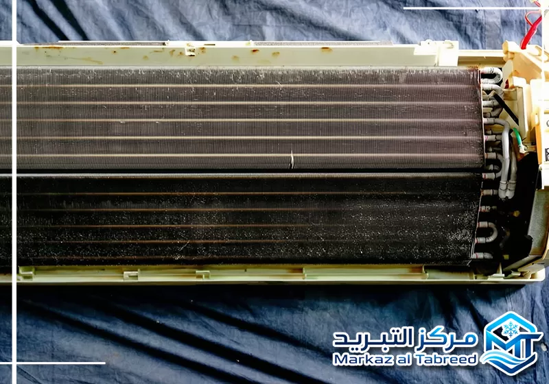 لطلب تصليح مكيفات الشارقة تواصل مع مركز التبريد على 0528414797 فني يفحص عطل التكييف ضمن خدمة تصليح مكيفات الشارقة